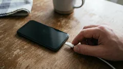 Is your phone not charging? How to clean the charging connector in 5 easy steps